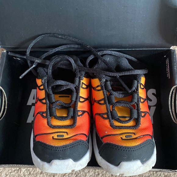 little air max plus td